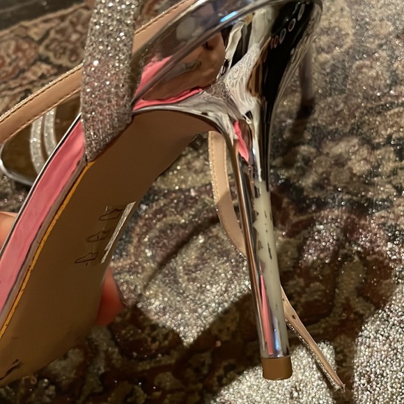 Aldo Silver Strappy Heels - Picture 2 of 3
